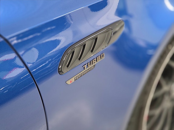 Mercedes-Benz C63 6 of 30