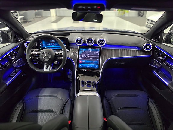 Mercedes-Benz C63 15 of 30