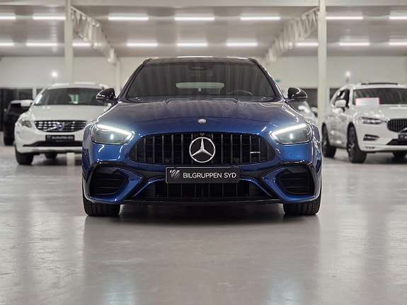 Mercedes-Benz C63 2 of 30