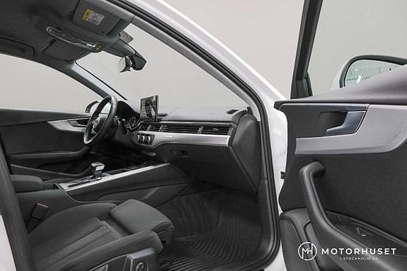 Audi A4 9 of 24