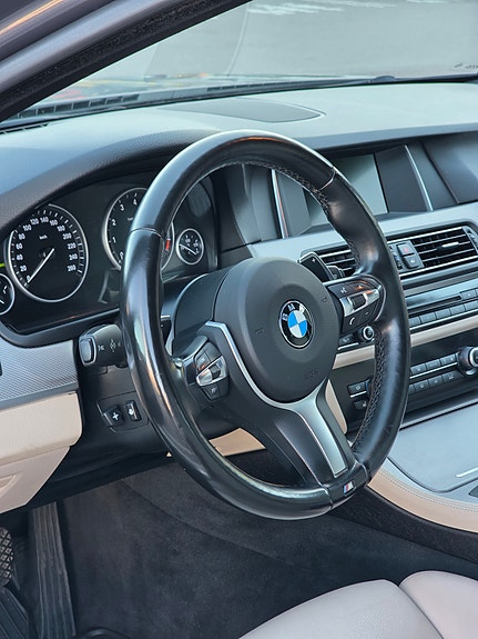 BMW 535i 11 of 13