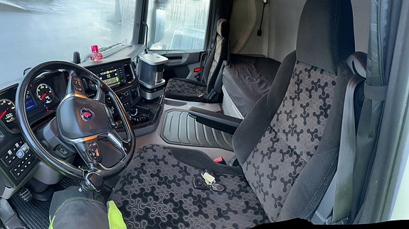 Scania 450G 3 of 5