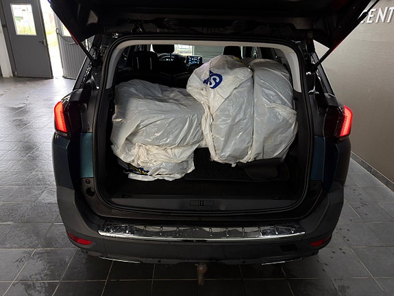 Peugeot 5008 13 of 16