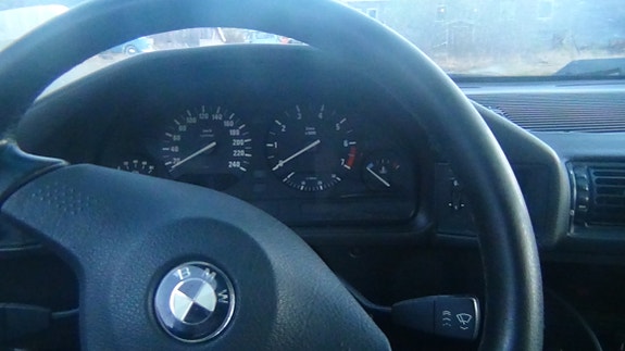 BMW 520i 5 of 11