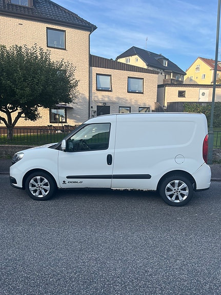 Fiat Doblo 4 of 8