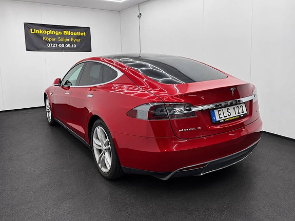 Tesla Model S 6 of 21