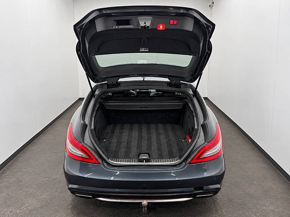 Mercedes-Benz CLS350 8 of 21