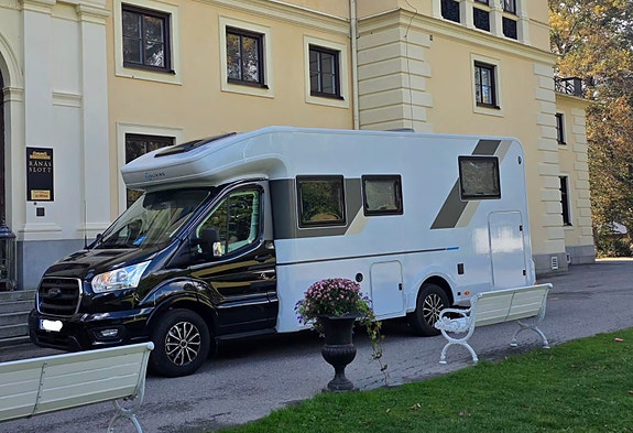 Ford Hyr Sun Living S 75SL 2 of 5