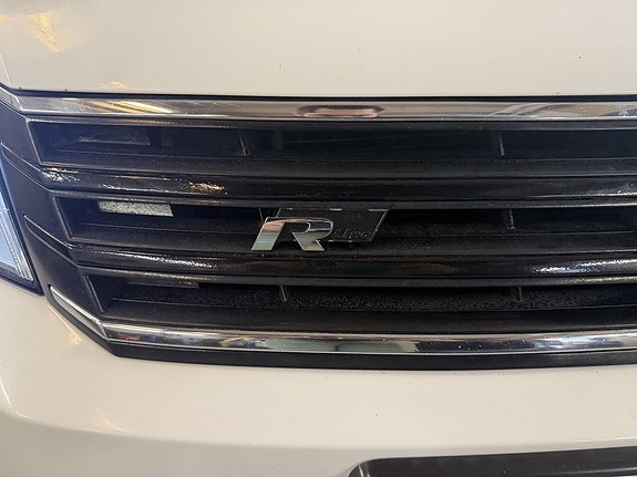 Volkswagen Passat 7 of 14