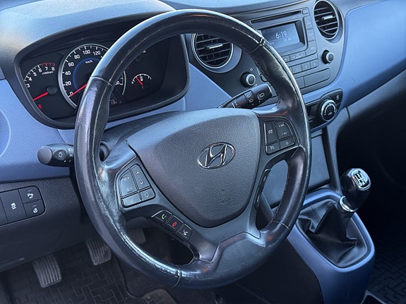 Hyundai i10 19 of 30