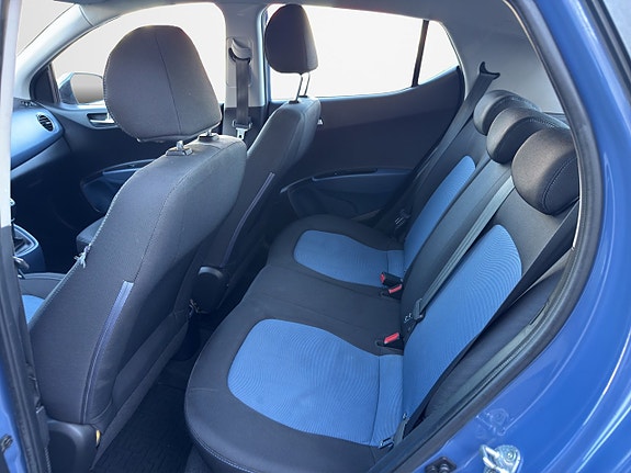 Hyundai i10 15 of 30