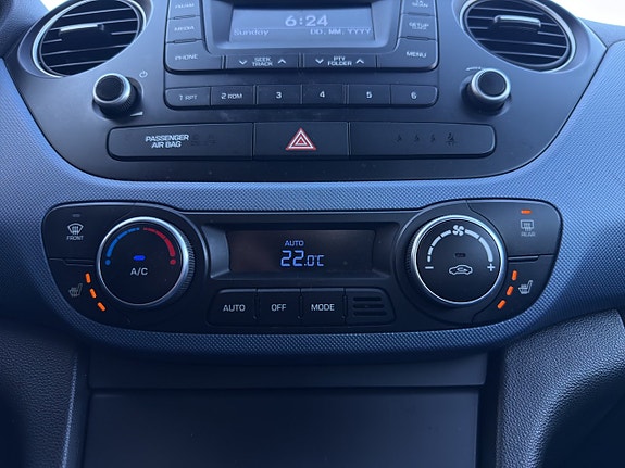 Hyundai i10 28 of 30
