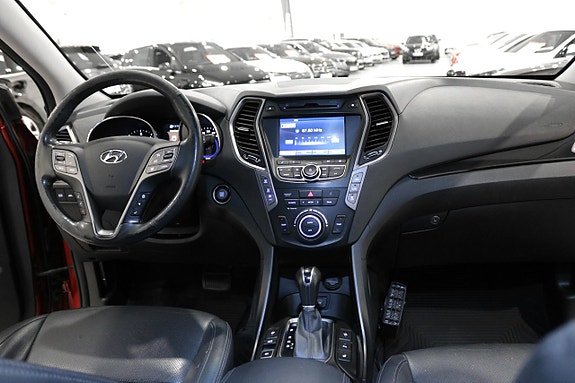Hyundai Grand Santa Fe 15 of 30
