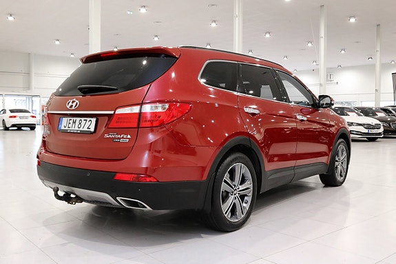 Hyundai Grand Santa Fe 4 of 30