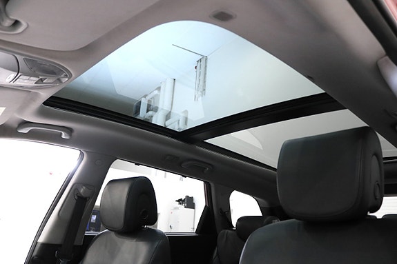 Hyundai Grand Santa Fe 17 of 30