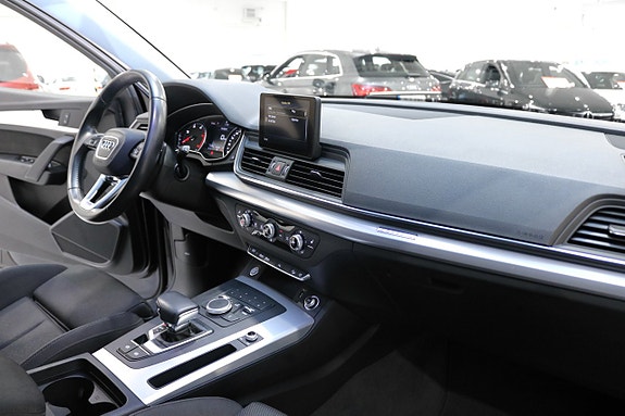 Audi Q5 13 of 28