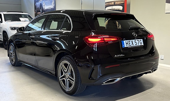 Mercedes-Benz A250 e 30 of 30