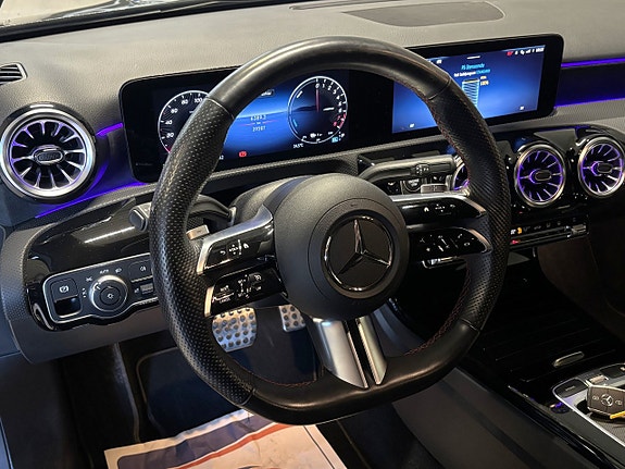 Mercedes-Benz A250 e 12 of 30