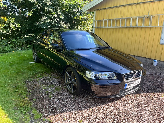 Volvo S60 2 of 11