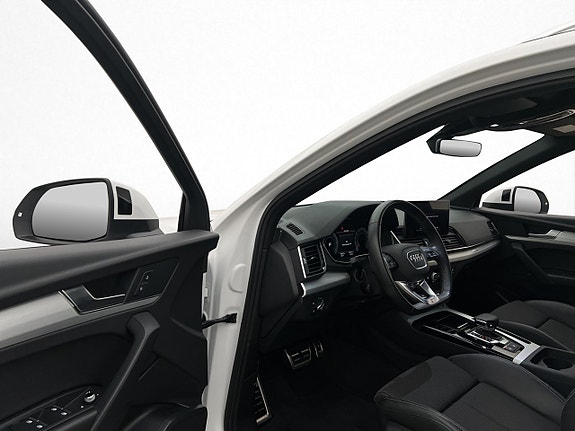 Audi Q5 8 of 28