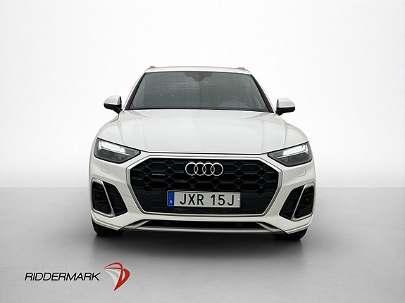 Audi Q5 2 of 28