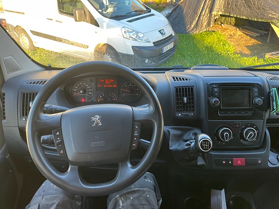 Peugeot Boxer 8 of 11