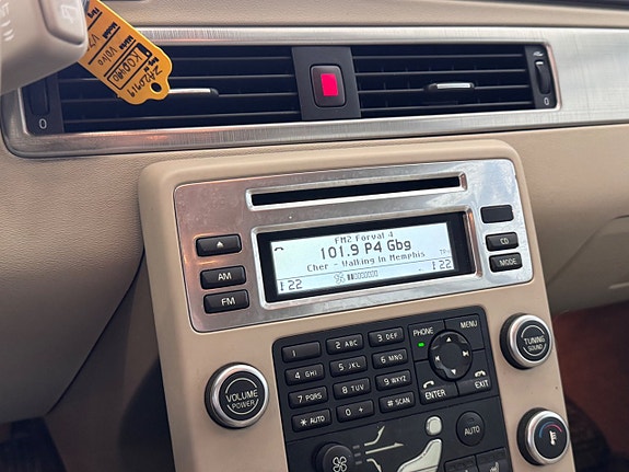 Volvo V70 21 of 27