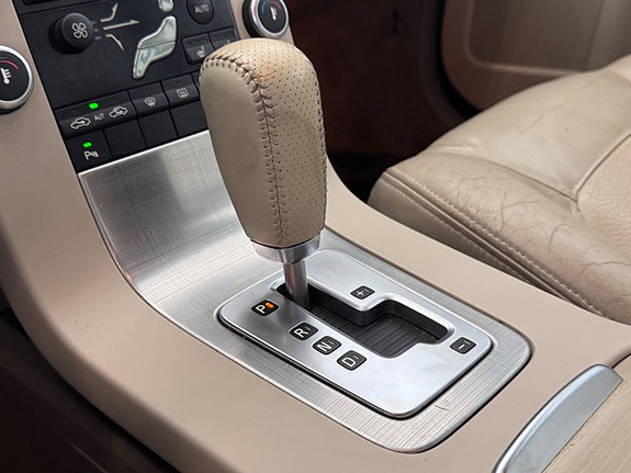 Volvo V70 23 of 27