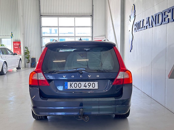 Volvo V70 8 of 27