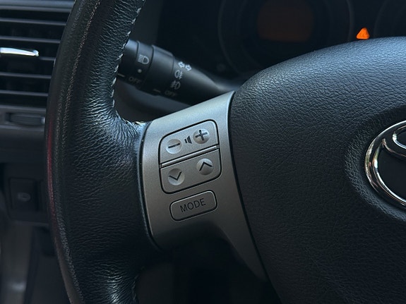 Toyota Corolla 21 of 30