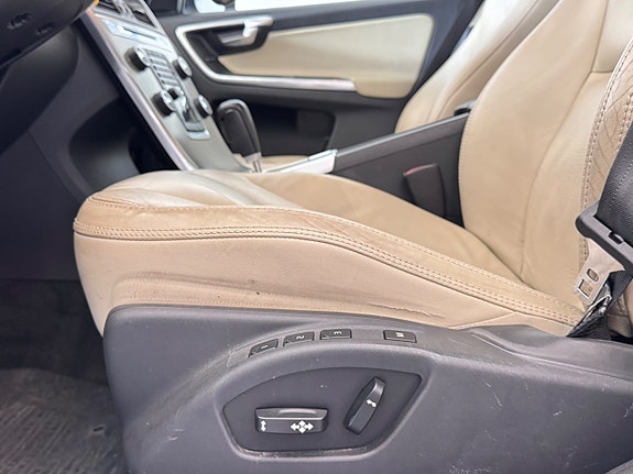 Volvo XC60 26 of 27