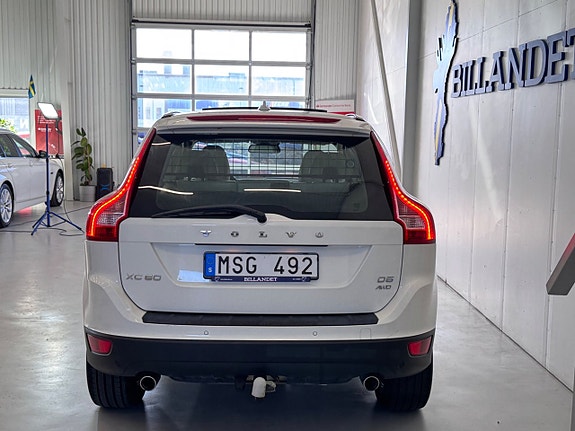 Volvo XC60 9 of 27