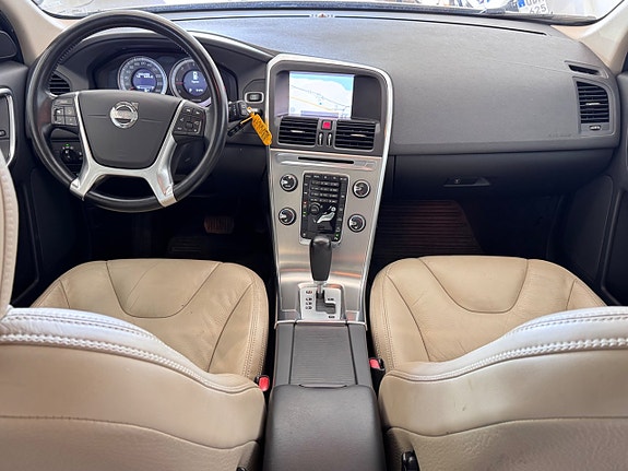 Volvo XC60 18 of 27
