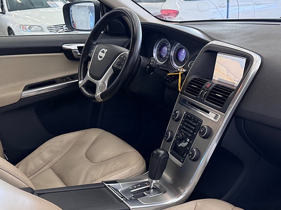 Volvo XC60 19 of 27
