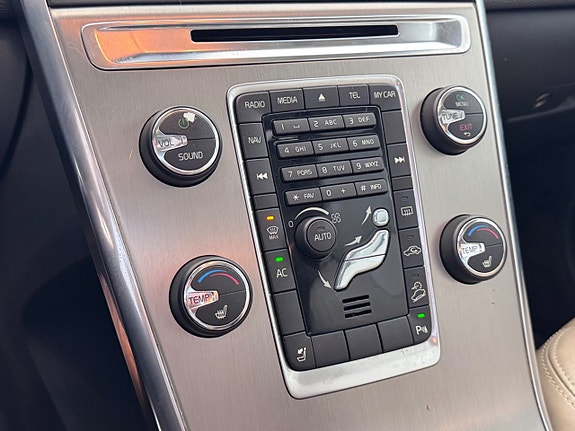 Volvo XC60 22 of 27