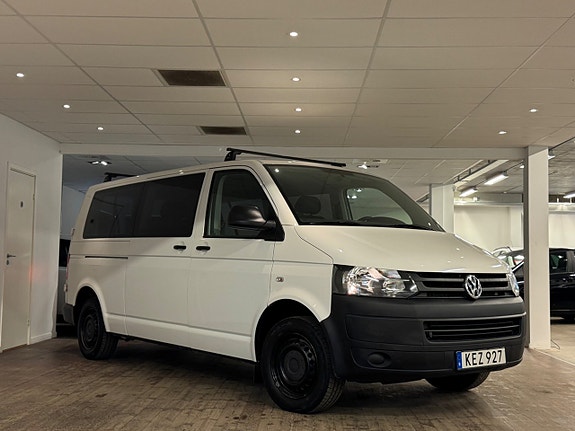 Volkswagen Caravelle 6 of 28