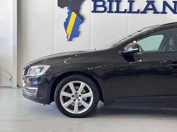 Volvo V60 9 of 27