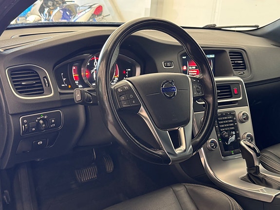 Volvo V60 21 of 27