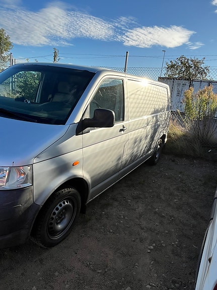 Volkswagen Transporter 2 of 5