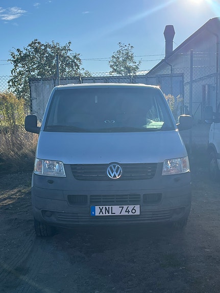 Volkswagen Transporter 3 of 5