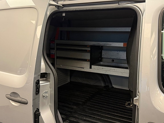 Renault Kangoo Express 10 of 16