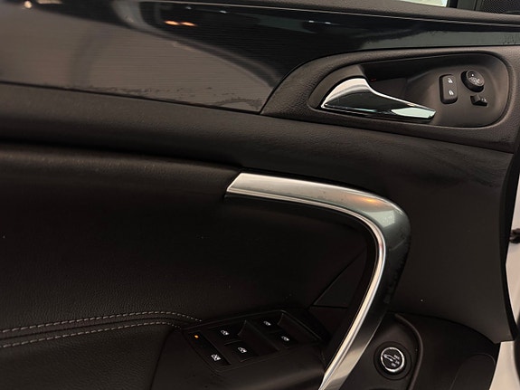 Opel Insignia Country Tourer 26 of 26