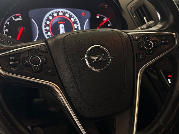 Opel Insignia Country Tourer 25 of 26