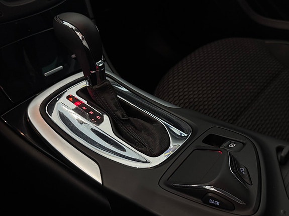 Opel Insignia Country Tourer 24 of 26