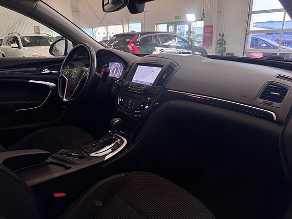 Opel Insignia Country Tourer 12 of 26