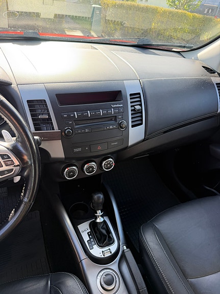 Mitsubishi Outlander 7 of 13