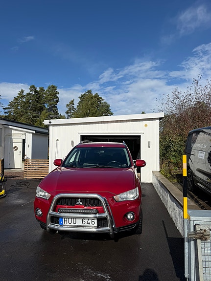 Mitsubishi Outlander 3 of 13