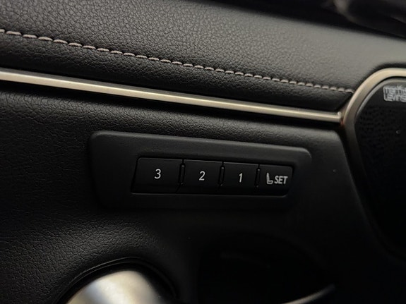 Lexus ES300h 29 of 29