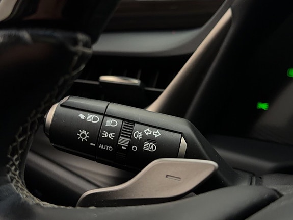 Lexus ES300h 27 of 29