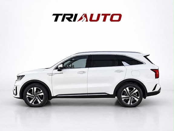 Kia Sorento 3 of 11